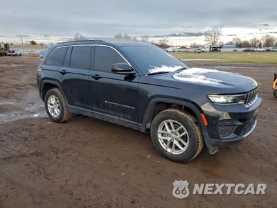 Czwarte zdjęcie samochodu z boku: 2025 JEEP GRAND CHEROKEE LAREDO VIN:1C4RJHAG2SC264854 - miniatura