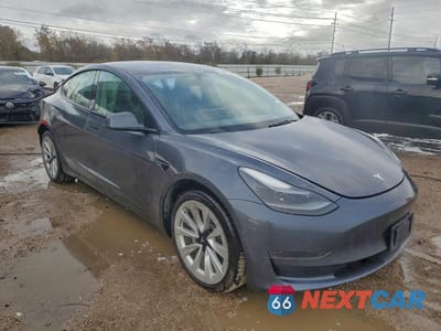 Czwarte zdjęcie samochodu z boku: 2022 TESLA MODEL 3 VIN:5YJ3E1EA7NF285939 - miniatura