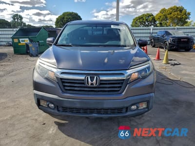 Piąte zdjęcie samochodu w środku: 2019 HONDA RIDGELINE RTL VIN:5FPYK3F58KB027654 - miniatura