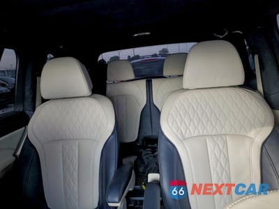 Zdjęcie 10 z 12 samochodu: 2019 BMW X7 XDRIVE50I VIN:5UXCX4C59KLB39991 - miniatura
