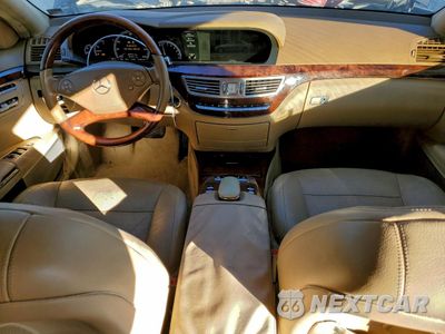 Zdjęcie 8 z 13 samochodu: 2011 MERCEDES-BENZ S 550 VIN:WDDNG7BB5BA367259 - miniatura