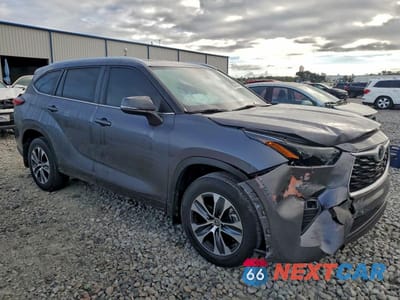 Czwarte zdjęcie samochodu z boku: 2024 TOYOTA HIGHLANDER XLE VIN:5TDKDRBH6RS544369 - miniatura