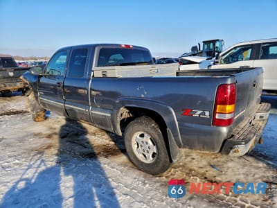 Drugie zdjęcie samochodu z przodu: 2002 CHEVROLET SILVERADO K1500 VIN:1GCEK19T32E209340 - miniatura