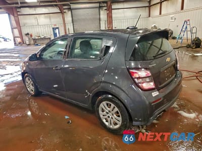 Drugie zdjęcie samochodu z przodu: 2020 CHEVROLET SONIC VIN:1G1JG6SB7L4116321 - miniatura
