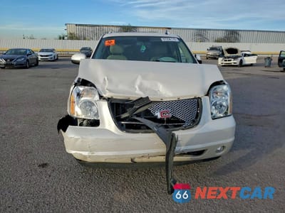 Piąte zdjęcie samochodu w środku: 2013 GMC YUKON XL DENALI VIN:1GKS2MEF9DR336498 - miniatura