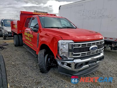 Czwarte zdjęcie samochodu z boku: 2024 FORD F450 SUPER DUTY VIN:1FD9W4HTXRED67625 - miniatura