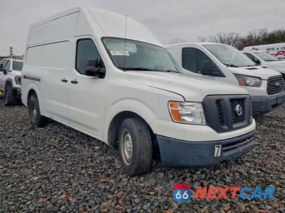 Czwarte zdjęcie samochodu z boku: 2018 NISSAN NV 2500 DELIVERY VAN VIN:1N6BF0LYXJN814361 - miniatura