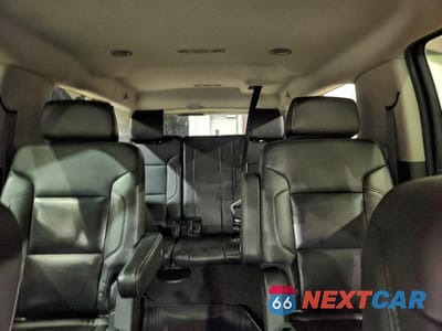 Zdjęcie 10 z 13 samochodu: 2019 CHEVROLET SUBURBAN K1500 LT VIN:1GNSKHKC4KR376926 - miniatura