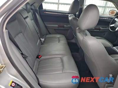 Zdjęcie 10 z 14 samochodu: 2005 CHRYSLER 300C VIN:2C3AA63H25H136076 - miniatura