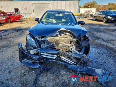 Piąte zdjęcie samochodu w środku: 2017 MERCEDES-BENZ C 300 VIN:55SWF4JB4HU210886 - miniatura