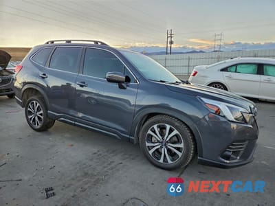 Czwarte zdjęcie samochodu z boku: 2023 SUBARU FORESTER LIMITED VIN:JF2SKAPC6PH458826 - miniatura
