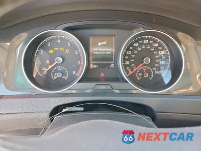 Zdjęcie 9 z 13 samochodu: 2018 VOLKSWAGEN GOLF SPORTWAGEN S VIN:3VWD17AU5JM768013 - miniatura