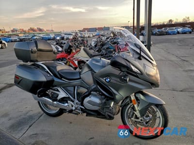 2015 BMW R1200 RT WB10A1309FZ193460 - główne zdjęcie licytacji z USA - miniatura