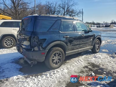 Trzecie zdjęcie samochodu z tyłu: 2022 FORD BRONCO SPORT BIG BEND VIN:3FMCR9B60NRD62874 - miniatura