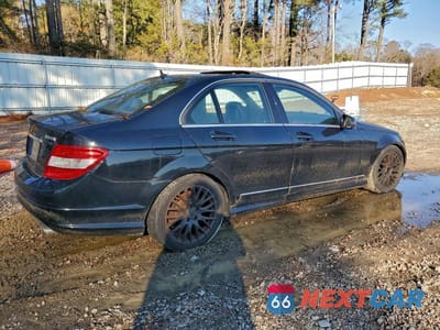 Trzecie zdjęcie samochodu z tyłu: 2011 MERCEDES-BENZ C 300 4MATIC VIN:WDDGF8BB4BR143922 - miniatura