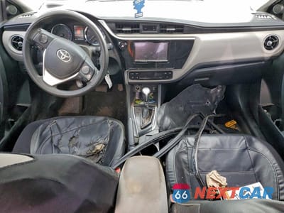 Zdjęcie 8 z 12 samochodu: 2018 TOYOTA COROLLA L VIN:5YFBURHE5JP849002 - miniatura