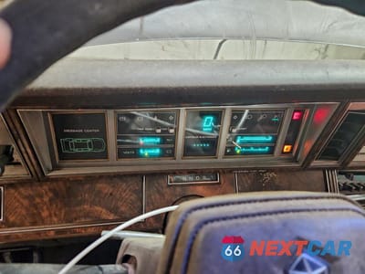 Zdjęcie 9 z 13 samochodu: 1984 CHRYSLER NEW YORKER VIN:1C3BT56GXEC155750 - miniatura