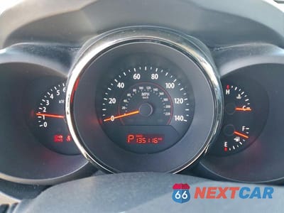 Zdjęcie 9 z 12 samochodu: 2010 KIA SOUL + VIN:KNDJT2A21A7168570 - miniatura