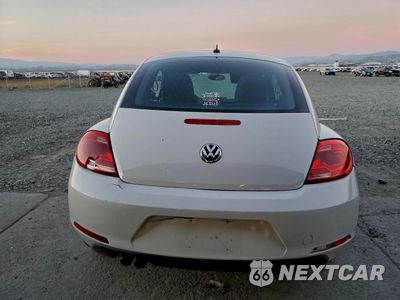 Zdjęcie 6 z 12 samochodu: 2015 VOLKSWAGEN BEETLE 1.8T VIN:3VWF17AT7FM625247 - miniatura