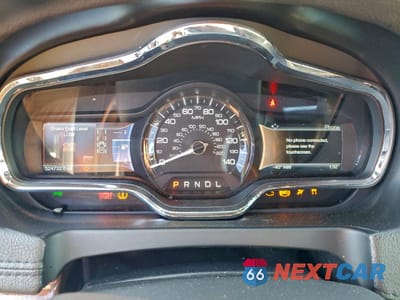Zdjęcie 9 z 13 samochodu: 2015 LINCOLN MKT VIN:2LMHJ5NK0FBL04640 - miniatura
