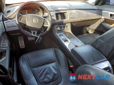 Zdjęcie 8 z 12 samochodu: 2013 JAGUAR XF VIN:SAJWA0E79D8S62458 - miniatura