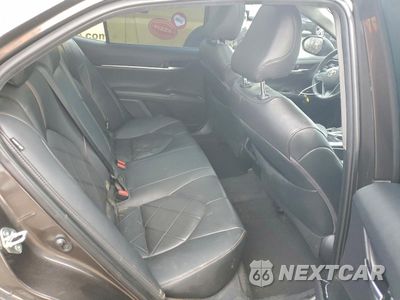Zdjęcie 10 z 13 samochodu: 2019 TOYOTA CAMRY L VIN:4T1B11HK0KU830177 - miniatura