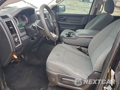 Zdjęcie 7 z 12 samochodu: 2016 RAM 1500 ST VIN:3C6RR6KT7GG381995 - miniatura