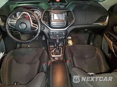 Zdjęcie 8 z 12 samochodu: 2017 JEEP CHEROKEE LATITUDE VIN:1C4PJLCB8HW664016 - miniatura
