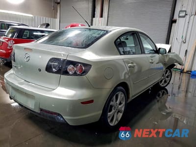 Trzecie zdjęcie samochodu z tyłu: 2008 MAZDA 3 I VIN:JM1BK32G581155843 - miniatura