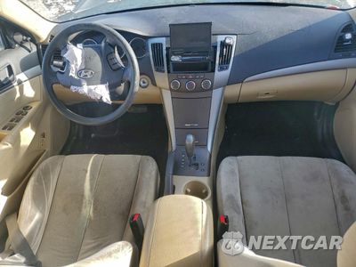 Zdjęcie 8 z 14 samochodu: 2010 HYUNDAI SONATA GLS VIN:5NPET4AC5AH590729 - miniatura