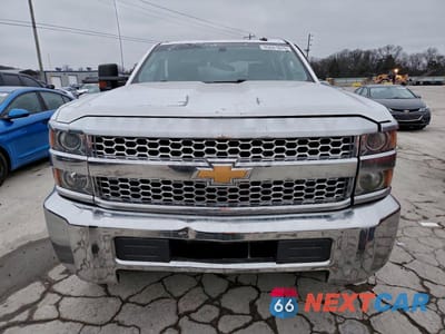Piąte zdjęcie samochodu w środku: 2019 CHEVROLET SILVERADO K2500 HEAVY DUTY VIN:1GC1KREG1KF182624 - miniatura