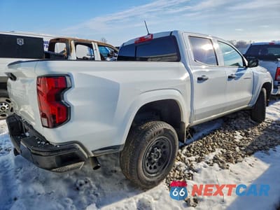 Trzecie zdjęcie samochodu z tyłu: 2024 CHEVROLET COLORADO VIN:1GCPSBEK0R1146839 - miniatura