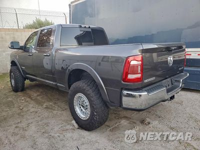 Drugie zdjęcie samochodu z przodu: 2019 RAM 2500 LARAMIE VIN:3C6UR5FLXKG615344 - miniatura