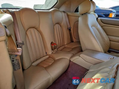 Zdjęcie 10 z 12 samochodu: 2004 JAGUAR XK8 VIN:SAJDA42C942A39732 - miniatura