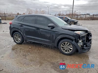 Czwarte zdjęcie samochodu z boku: 2018 HYUNDAI TUCSON SE VIN:KM8J2CA41JU655663 - miniatura