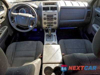 Zdjęcie 8 z 13 samochodu: 2009 FORD ESCAPE XLT VIN:1FMCU93G39KA36289 - miniatura