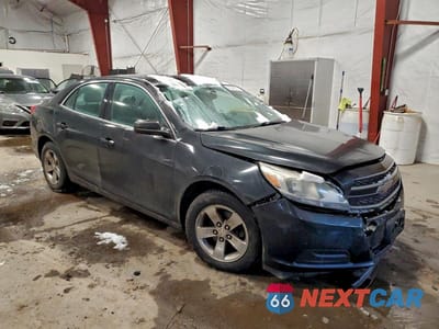 Czwarte zdjęcie samochodu z boku: 2013 CHEVROLET MALIBU LS VIN:1G11B5SA3DF358366 - miniatura