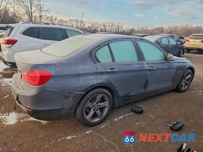 Trzecie zdjęcie samochodu z tyłu: 2014 BMW 328 XI SULEV VIN:WBA3B5C51EP540125 - miniatura