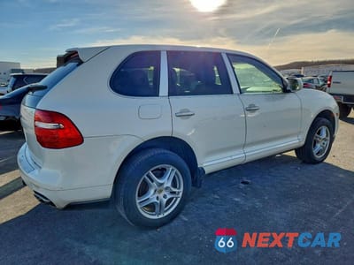 Trzecie zdjęcie samochodu z tyłu: 2009 PORSCHE CAYENNE VIN:WP1AA29P69LA06943 - miniatura