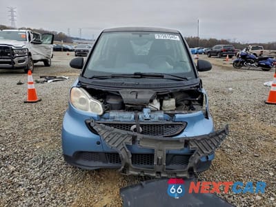 Piąte zdjęcie samochodu w środku: 2013 SMART FORTWO PURE VIN:WMEEJ3BA0DK645530 - miniatura