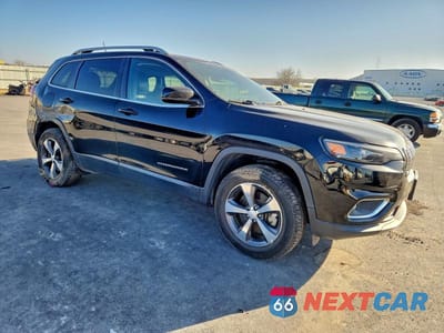 Czwarte zdjęcie samochodu z boku: 2020 JEEP CHEROKEE LIMITED VIN:1C4PJMDX5LD563780 - miniatura
