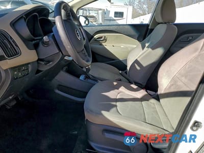 Zdjęcie 7 z 12 samochodu: 2016 KIA RIO LX VIN:KNADM4A3XG6554334 - miniatura
