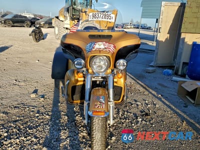 Drugie zdjęcie samochodu z przodu: 2017 HARLEY-DAVIDSON FLHTCUTG TRI GLIDE ULTRA VIN:1HD1MAD15HB857916 - miniatura