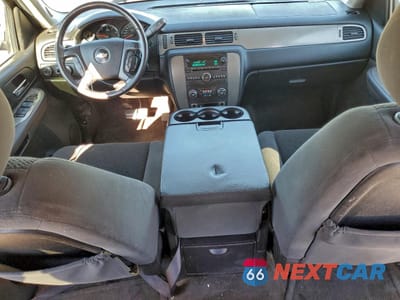 Zdjęcie 8 z 14 samochodu: 2008 CHEVROLET TAHOE K1500 VIN:1GNFK13028R265765 - miniatura