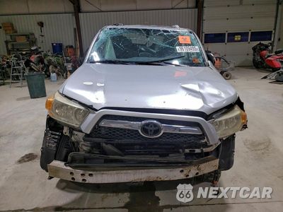 Piąte zdjęcie samochodu w środku: 2011 TOYOTA 4RUNNER SR5 VIN:JTEBU5JR8B5047401 - miniatura