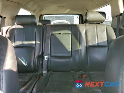 Zdjęcie 10 z 13 samochodu: 2008 CHEVROLET SUBURBAN K1500 LS VIN:1GNFK16358J159346 - miniatura