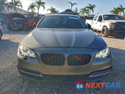 Piąte zdjęcie samochodu w środku: 2014 BMW 528 I VIN:WBA5A5C56ED511099 - miniatura