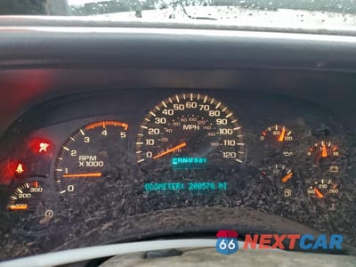 Zdjęcie 9 z 12 samochodu: 2005 CHEVROLET SILVERADO K3500 VIN:1GCJK33275F884925 - miniatura