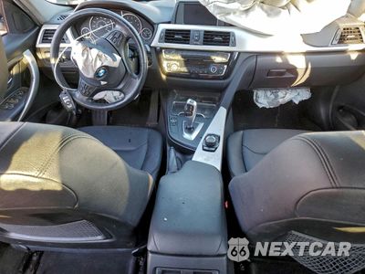 Zdjęcie 8 z 13 samochodu: 2018 BMW 320 XI VIN:WBA8A3C57JA505230 - miniatura