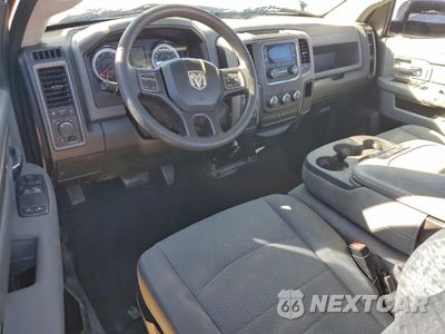 Zdjęcie 8 z 12 samochodu: 2018 RAM 1500 ST VIN:3C6JR6AT6JG178053 - miniatura